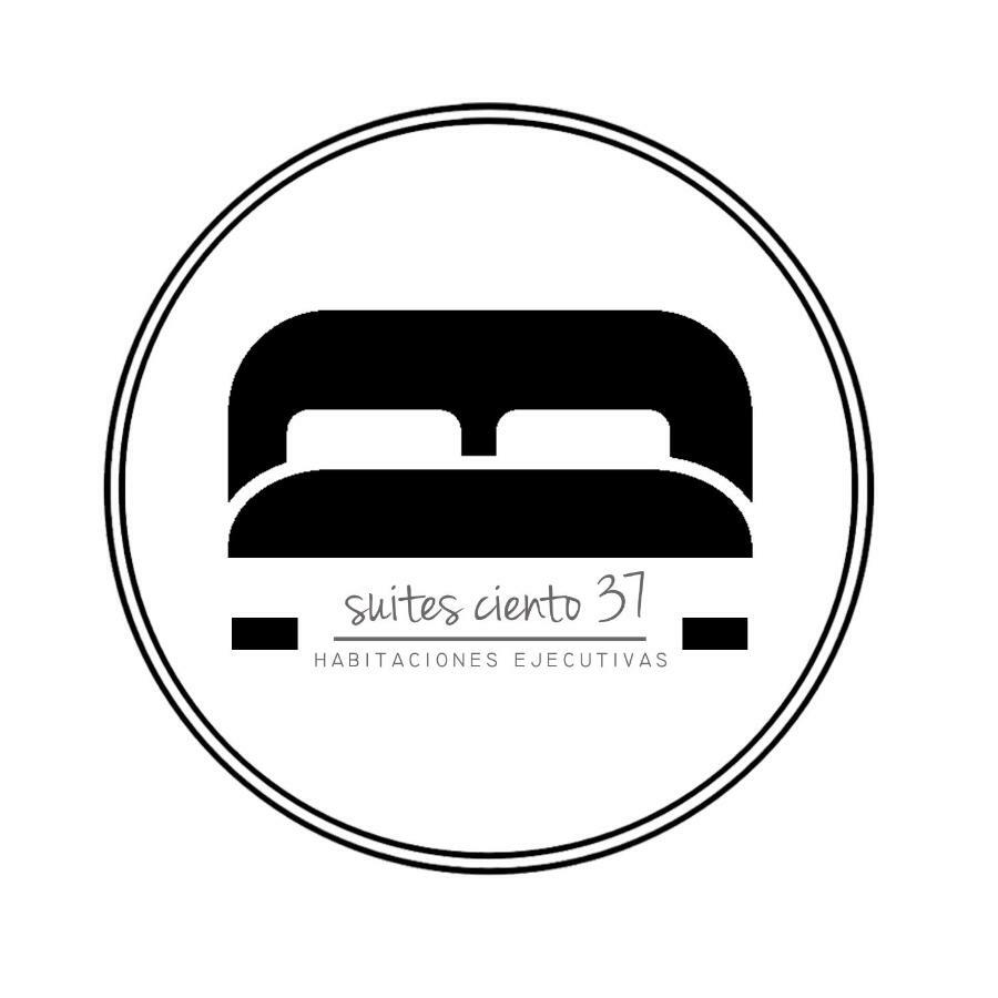 Suites Ciento 37 León Exteriér fotografie