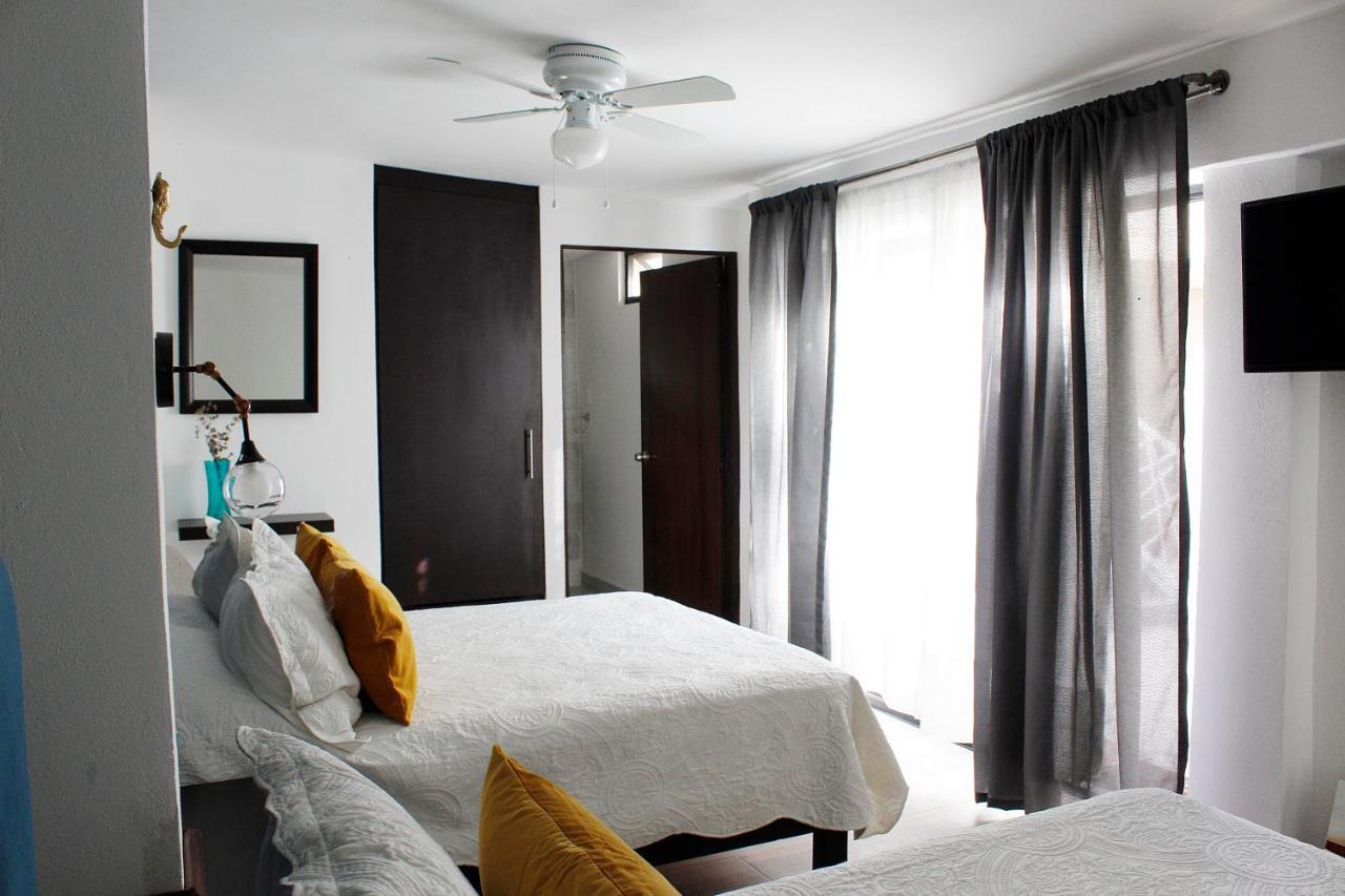 Suites Ciento 37 León Exteriér fotografie