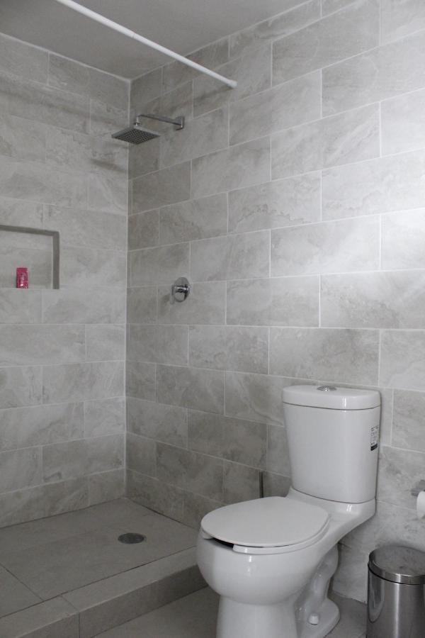 Suites Ciento 37 León Exteriér fotografie