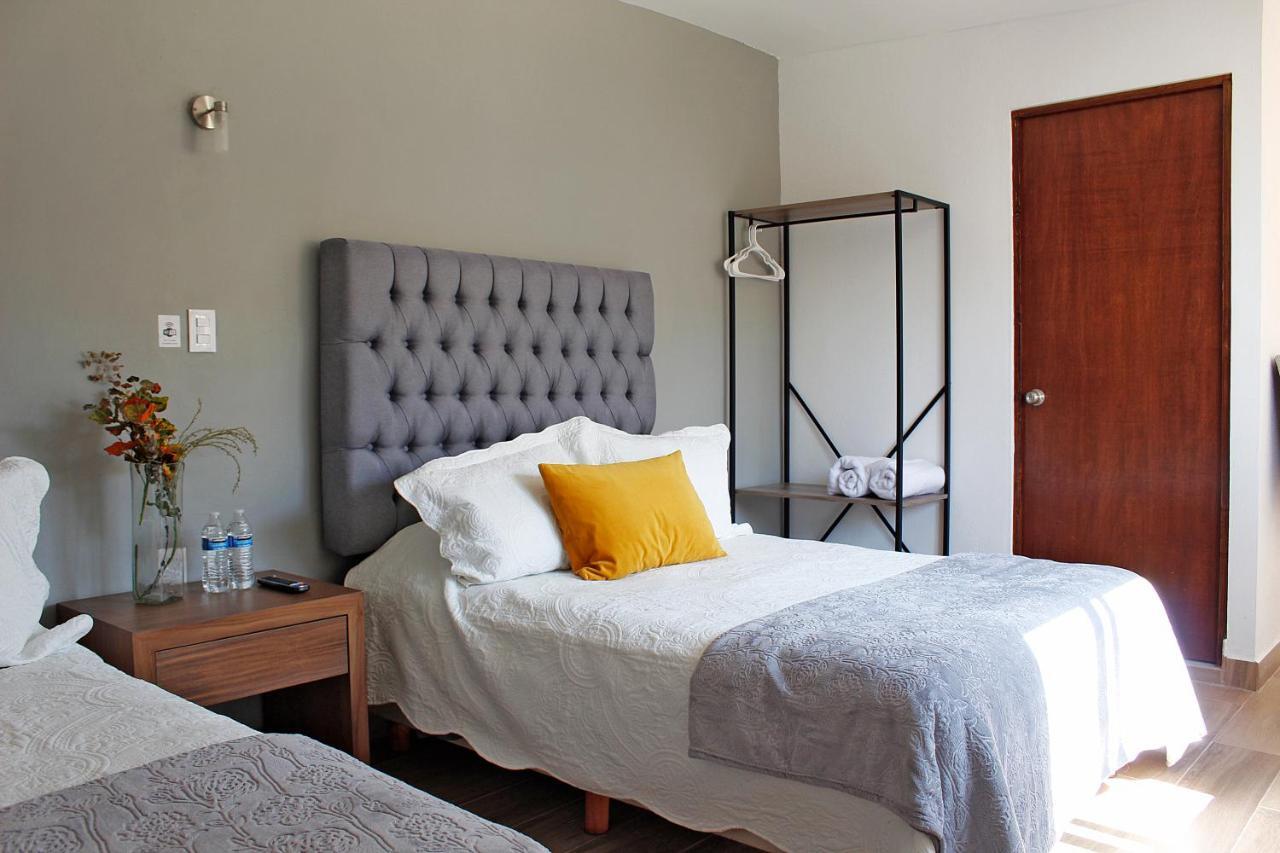 Suites Ciento 37 León Exteriér fotografie
